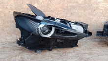Laden Sie das Bild in den Galerie-Viewer, Frontscheinwerfer Mazda Cx-30 LED Ein Satz Scheinwerfer Headlight