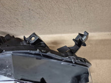 Laden Sie das Bild in den Galerie-Viewer, Frontscheinwerfer Mitsubishi Eclipse Cross I LED Rechts Scheinwerfer Headlight SCH5684942489ht