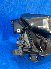 Laden Sie das Bild in den Galerie-Viewer, Frontscheinwerfer Mazda Mx-30 DN4J-51030 LED Rechts Scheinwerfer Headlight