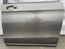 Laden Sie das Bild in den Galerie-Viewer, Tür Mercedes-Benz W447 A447730 Vorne Links Braun Door Porta Porte