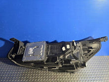 Laden Sie das Bild in den Galerie-Viewer, Frontscheinwerfer Ford Focus JX7B-13E014-CE Rechts Scheinwerfer Headlight SCH4864644668lb