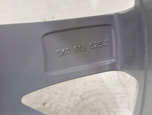 Load image into Gallery viewer, 1x Alufelge 17 Zoll 7.0" 5x112 54ET Glanz Silber 5K0601025D VW Golf Vii FEL9791600305gr