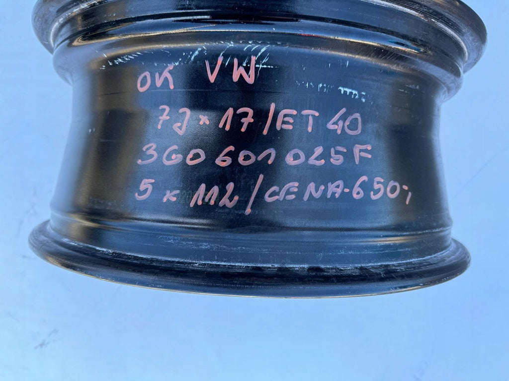 1x Alufelge 17 Zoll 7.0" 5x112 40ET 3G0601025F VW Rim Wheel