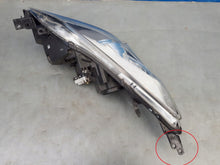 Laden Sie das Bild in den Galerie-Viewer, Frontscheinwerfer Mazda 3 BBM5-51030 Xenon Rechts Scheinwerfer Headlight