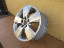 Load image into Gallery viewer, 1x Alufelge 16 Zoll 7.0&quot; 5x112 46ET 5G0601025J VW Golf Vii Rim Wheel