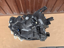 Laden Sie das Bild in den Galerie-Viewer, Frontscheinwerfer Mitsubishi Eclipse Cross Full LED Rechts Headlight