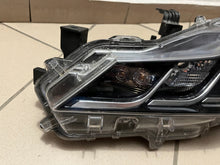 Laden Sie das Bild in den Galerie-Viewer, Frontscheinwerfer Toyota Corolla 81150-02T31 LED Links Scheinwerfer Headlight SCH7180877230yw