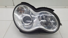 Load image into Gallery viewer, Frontscheinwerfer Mercedes-Benz W203 A2038203659 Rechts Scheinwerfer Headlight SCH5346527750oi