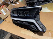 Laden Sie das Bild in den Galerie-Viewer, Frontscheinwerfer Kia Sorento IV 92101-P2120 Full LED Rechts oder Links SCH1565637969sn