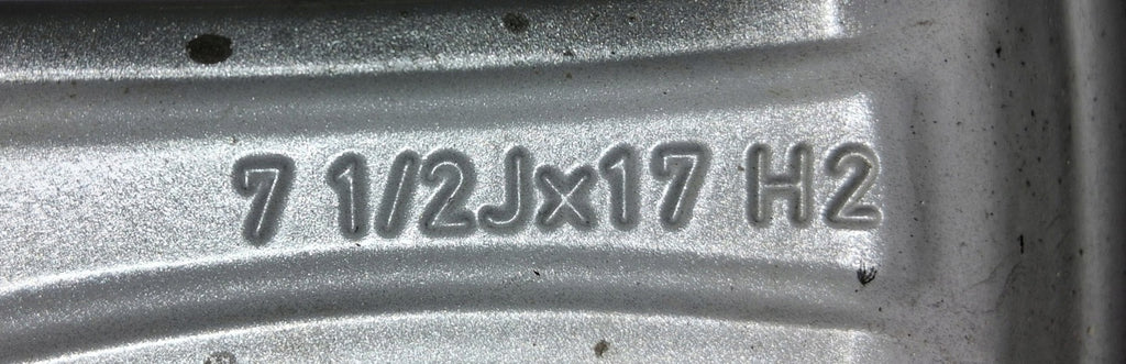 1x Alufelge 17 Zoll 7.5" 5x120 27ET Glanz Silber 6868217 BMW G30 Rim Wheel FEL8424963235wv