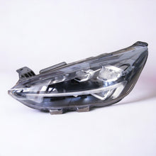 Laden Sie das Bild in den Galerie-Viewer, Frontscheinwerfer Ford Focus MX7B-13E015-EB LED Links Scheinwerfer Headlight