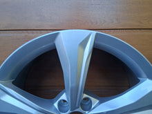 Laden Sie das Bild in den Galerie-Viewer, 1x Alufelge 19 Zoll 7.0" 5x112 34ET Glanz Silber 80A601025K Audi Q5 Rim Wheel FEL3269550773lw