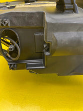 Laden Sie das Bild in den Galerie-Viewer, Frontscheinwerfer BMW 3 E91 E90 6942737 Xenon Links Scheinwerfer Headlight SCH4856486158vr