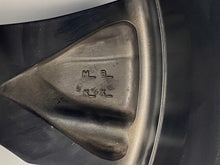 Load image into Gallery viewer, 1x Alufelge 19 Zoll 7.0&quot; 5x114.3 40ET 546411PP6 Nissan Rim Wheel