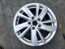 Load image into Gallery viewer, 1x Alufelge 16 Zoll 6.5&quot; 5x112 5TA601025Q VW Touran Rim Wheel