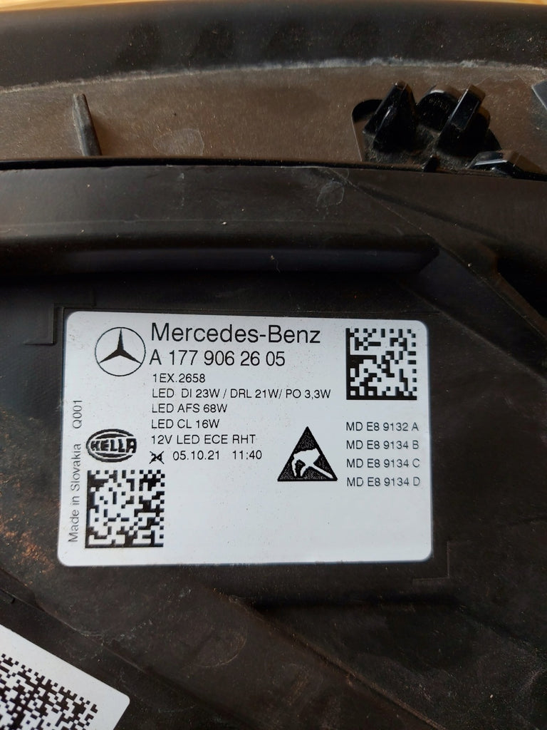 Frontscheinwerfer Mercedes-Benz A1779062605 LED Rechts Scheinwerfer Headlight SCH6875700078wg
