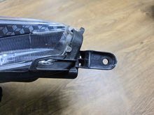 Laden Sie das Bild in den Galerie-Viewer, Frontscheinwerfer Toyota 4 Yaris K0-8EU Rechts Scheinwerfer Headlight SCH6900540834kf