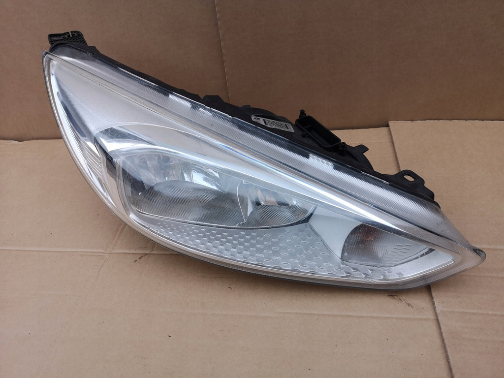 Frontscheinwerfer Ford Focus F1EB-13W030-AE F1EB-13W029-AE Ein Satz Headlight SCH8834484846mu