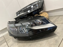 Laden Sie das Bild in den Galerie-Viewer, Frontscheinwerfer VW Transporter 12034070000 full LED Rechts oder Links