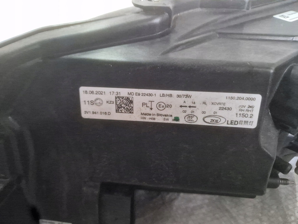 Frontscheinwerfer Skoda Superb III 3V1941016D Full LED Rechts Headlight