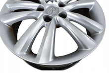 Laden Sie das Bild in den Galerie-Viewer, 1x Alufelge 18 Zoll 6.5" 5x114.3 48ET Glanz Silber 52910-2S300 Hyundai Ix35 FEL6860964089ms