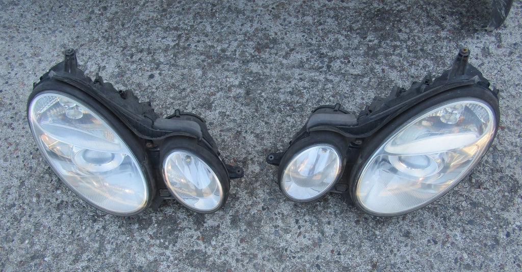 Frontscheinwerfer Mercedes-Benz W211 A2118201461 Rechts Scheinwerfer Headlight