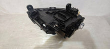 Laden Sie das Bild in den Galerie-Viewer, Frontscheinwerfer Audi Q2 81A941011C LED Links Scheinwerfer Headlight SCH9377816785kn