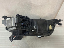 Laden Sie das Bild in den Galerie-Viewer, Frontscheinwerfer VW T Roc T-Roc 2GA941035AH LED Ein Stück (Rechts oder Links)