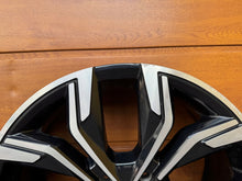 Laden Sie das Bild in den Galerie-Viewer, 1x Alufelge 17 Zoll 7.0&quot; 4x100 37ET 403007341R Renault Clio V Rim Wheel