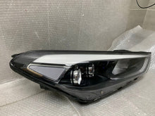 Laden Sie das Bild in den Galerie-Viewer, Frontscheinwerfer Hyundai Tucson 92102-D7200 LED Rechts Scheinwerfer Headlight