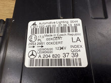 Laden Sie das Bild in den Galerie-Viewer, Frontscheinwerfer Mercedes-Benz W204 A2048203739 Bi-Xenon Links Headlight SCH8323639362ey