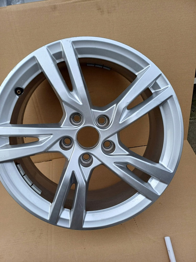 1x Alufelge 17 Zoll 8.5" 5x112 45ET 8V0601025DK Audi A3 Rim Wheel FEL5497890460gw