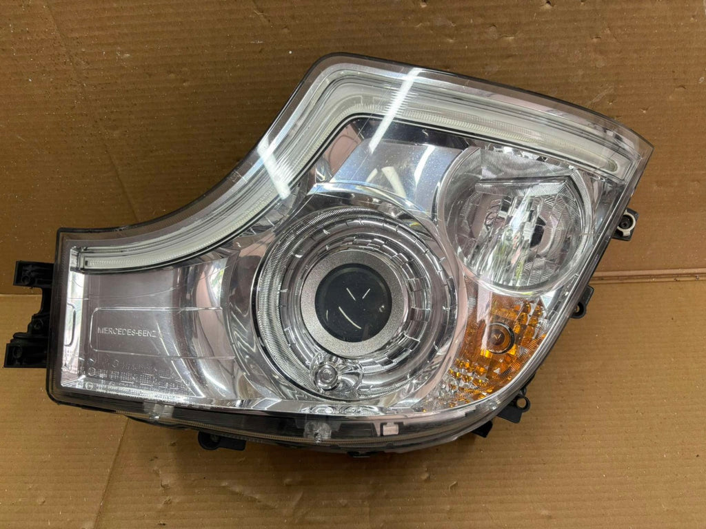 Frontscheinwerfer Mercedes-Benz A9618205239 Links Scheinwerfer Headlight SCH8611065042vw
