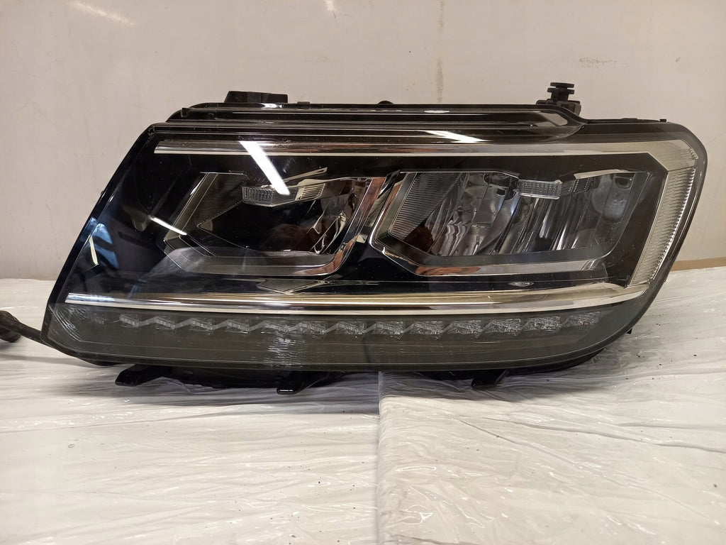 Frontscheinwerfer VW Tiguan Links Scheinwerfer Headlight