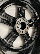Laden Sie das Bild in den Galerie-Viewer, 4x Alufelge 18 Zoll 7.0" 5x112 22ET Glanz Silber 6876918 BMW X3 G01 Rim Wheel FEL2980003510gi