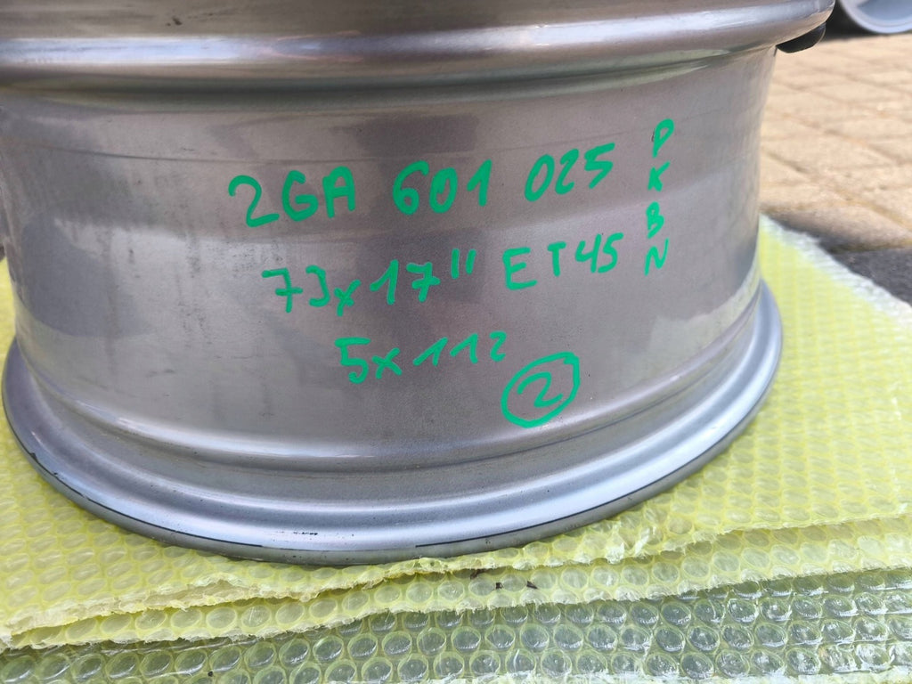 1x Alufelge 17 Zoll 2GA601025P VW Troc T-Roc Rim Wheel FEL2012325813ew