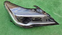 Load image into Gallery viewer, Frontscheinwerfer Opel Astra 39047199 LED Rechts Scheinwerfer Headlight