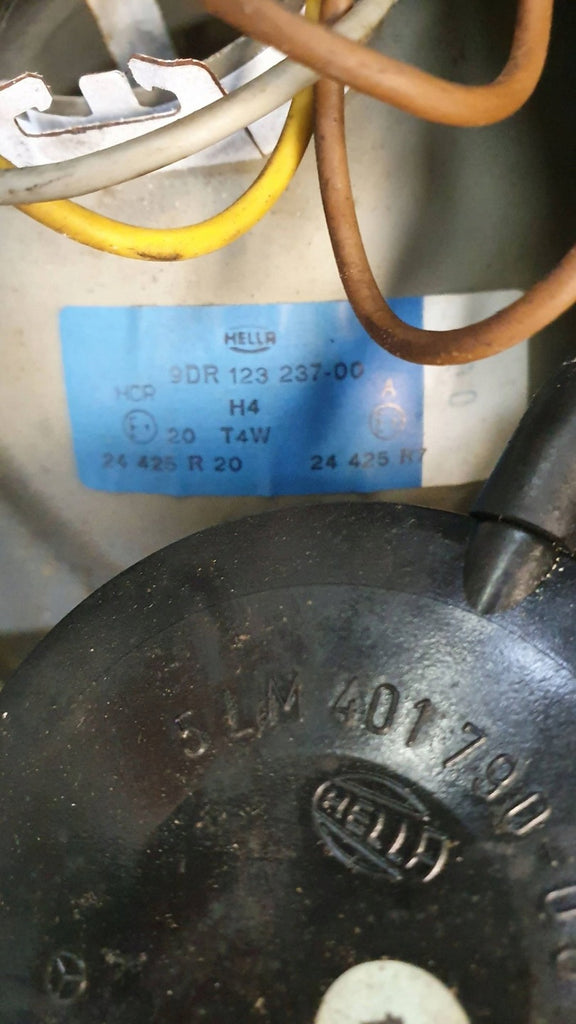 Frontscheinwerfer Mercedes-Benz W123 Links Scheinwerfer Headlight