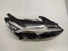 Load image into Gallery viewer, Frontscheinwerfer Dacia Sandero III Logan 260102586R LED Rechts Headlight SCH7130978682wq