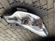 Load image into Gallery viewer, Frontscheinwerfer Citroën C-Crosser P7142R 6208N3 Xenon Rechts oder Links