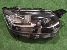 Laden Sie das Bild in den Galerie-Viewer, Frontscheinwerfer Toyota Proace City 9835780580 Rechts Scheinwerfer Headlight SCH9749198248jt