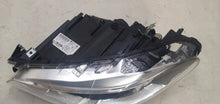 Laden Sie das Bild in den Galerie-Viewer, Frontscheinwerfer BMW 5 F11 F10 7378519-02 Links Scheinwerfer Headlight SCH5490515193ea