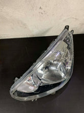 Laden Sie das Bild in den Galerie-Viewer, Frontscheinwerfer Mitsubishi Space W Star 8301C193 Links Scheinwerfer Headlight SCH3913783776qu