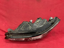 Laden Sie das Bild in den Galerie-Viewer, Frontscheinwerfer VW Golf 5H1941059 Full LED Links Scheinwerfer Headlight SCH4909332250gp