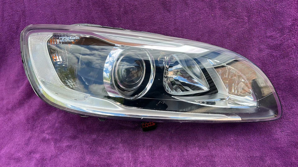 Frontscheinwerfer Volvo S60 V60 31420264 31420254 Xenon Rechts Headlight SCH9561714190oe