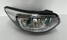 Laden Sie das Bild in den Galerie-Viewer, Frontscheinwerfer Kia Soul 92102-E4 LED Rechts Scheinwerfer Headlight