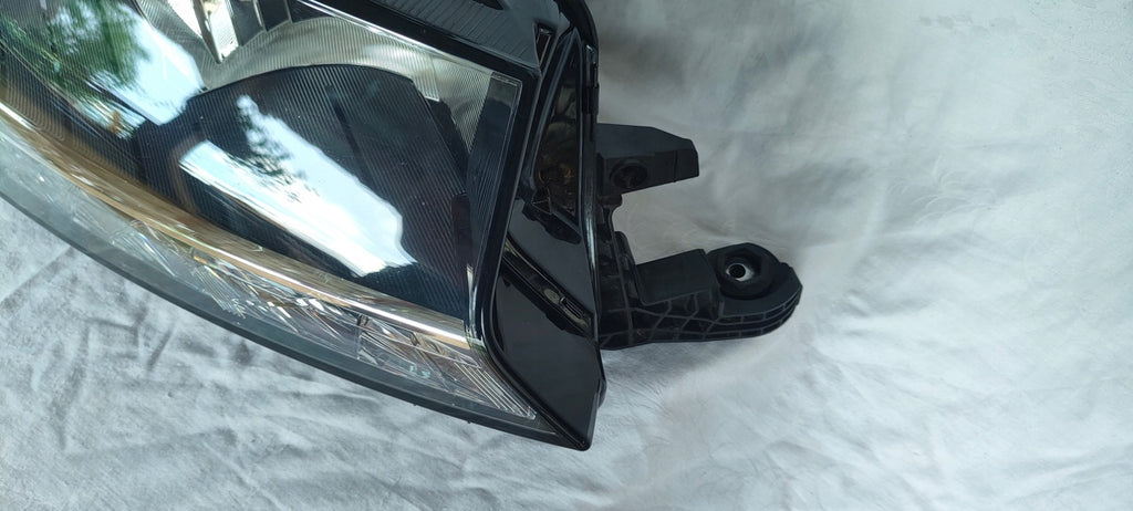 Frontscheinwerfer Skoda Fabia III 6V1941016D Rechts Scheinwerfer Headlight SCH7414902203dy
