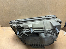 Laden Sie das Bild in den Galerie-Viewer, Frontscheinwerfer Mercedes-Benz W124 129578-00 Rechts Scheinwerfer Headlight