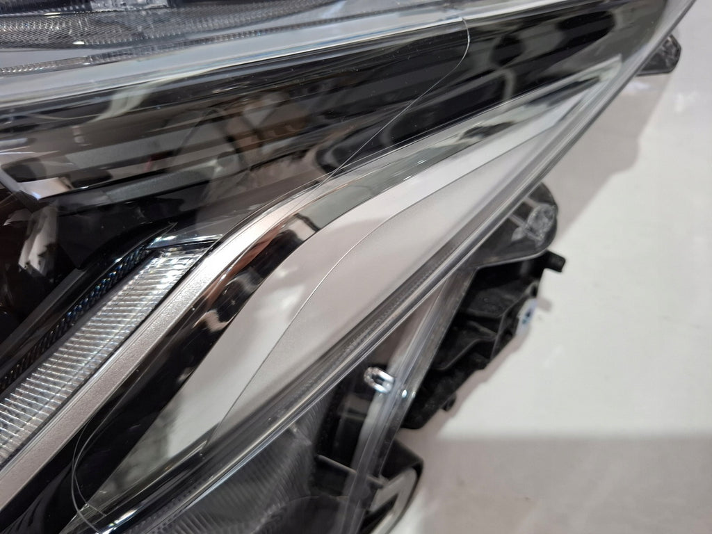 Frontscheinwerfer Toyota Corolla 81150-02T51-00 LED Rechts oder Links