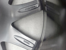 Load image into Gallery viewer, 1x Alufelge 17 Zoll 7.0" 5x114.3 45ET Glanz Grau PZ406-T067F Toyota Avensis FEL2757963610wq